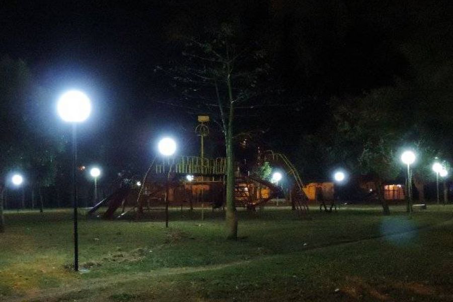 Iluminacion espacio publicos - Foto Comuna de Franck