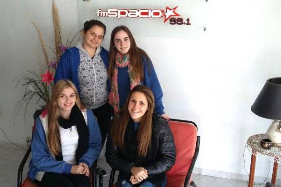 Carolina, Ayelen, Soraya y Brisa - Foto FM Spacio