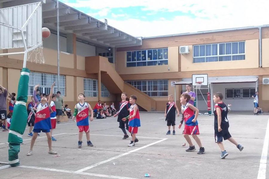 Nacional de basquet en San Jorge
