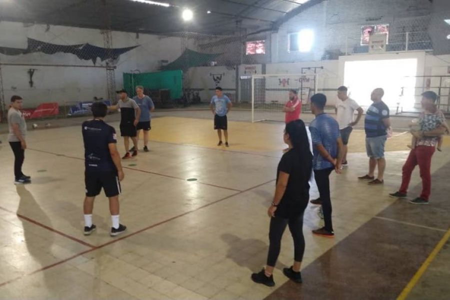 Charla y clínica de fundamentos en el Futsal