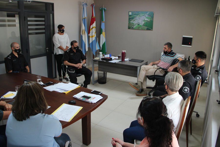 Reunión de autoridades Comunales y Policiales