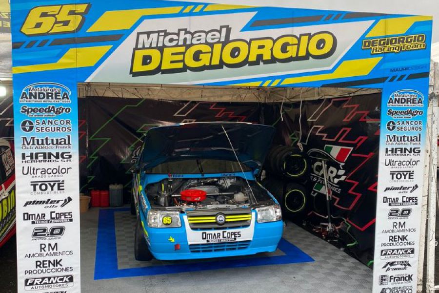 Michael Degiorgio en el Car Show Santafesino