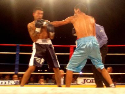 «Bocacha» González ganó y conservó su invicto