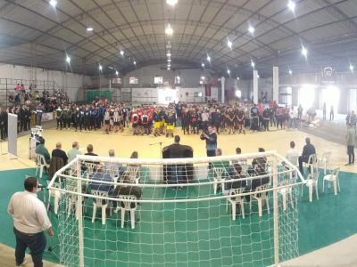 Con tres sedes repletas comenzó el Nacional de Futsal