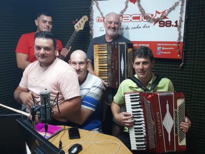 Los Tchaikovsky de la valesana recibieron el 2025 en vivo