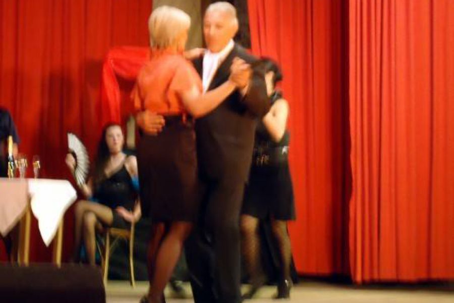 Tango Danza La Fraternal - Foto www.fmspacio.com