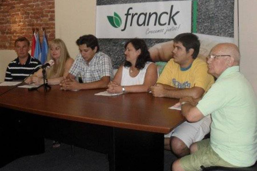 Foto 2 - Prensa Comuna de Franck
