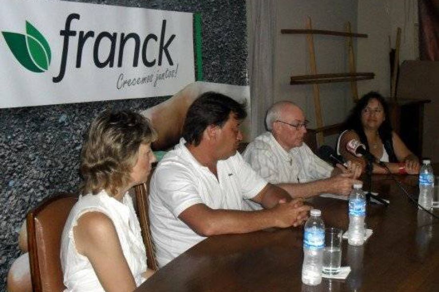 Foto 2 - Prensa Comuna de Franck