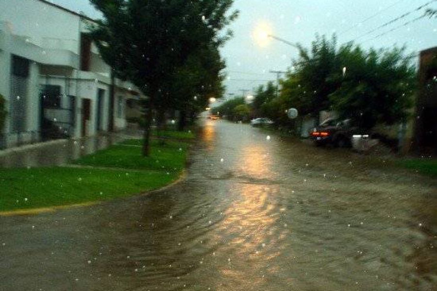 Intensa lluvia en Franck - Foto FM Spacio