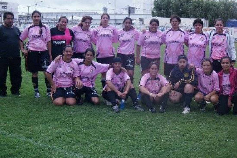 Futbol Femenino en el CAF - Foto Mercedes Perino