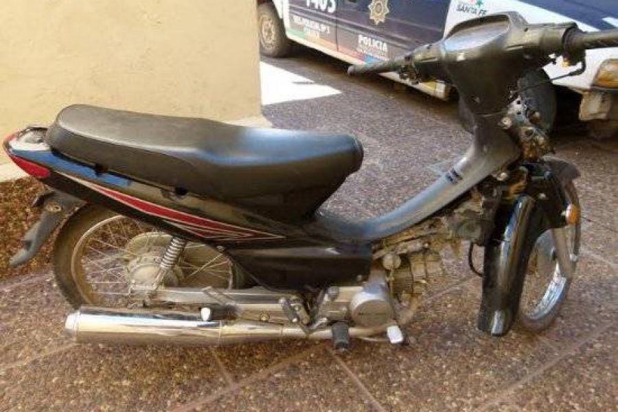 Secuestro de moto - Foto Relaciones Policiales URXI