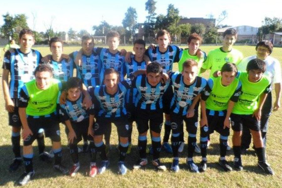 Inferiores SPN vs CSDA - Foto Ariel Chuard