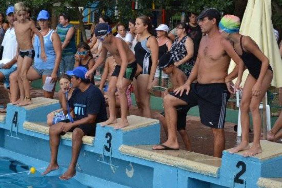 Encuentros de natacion - Foto FM Spacio