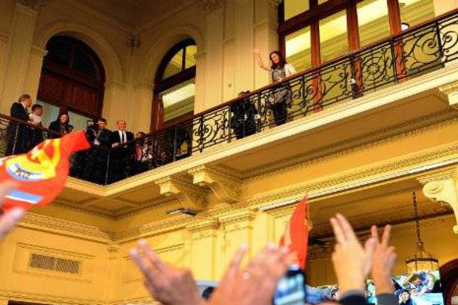 CFK con militantes - Foto Presidencia