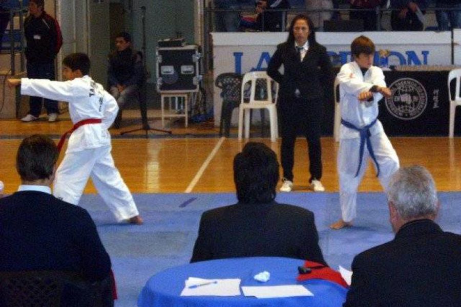 Interprovincial de Taekwondo en Rafaela - Foto Marcelo Roullier