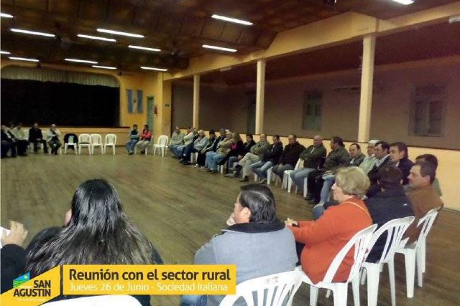 Reunion sector rural - Foto Comuna de San Agustin