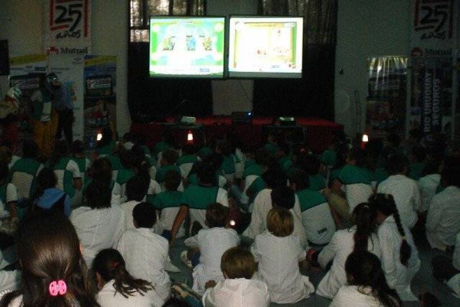 TC 2000 va a la Escuela - Foto FM Spacio