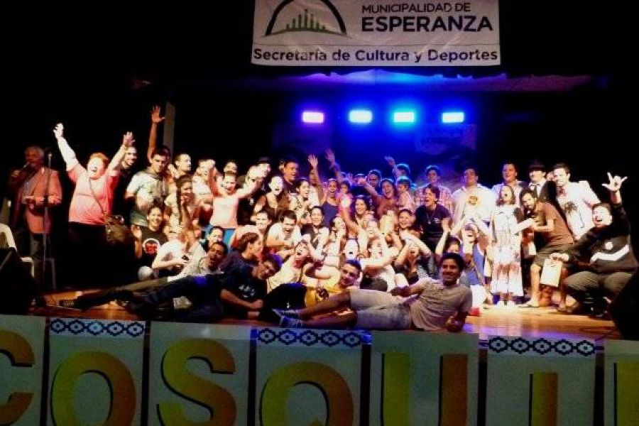 Una Esperanza a Cosquin 2015 - Foto Prensa ME