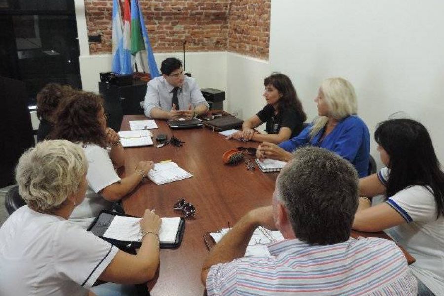 Ovando con Autoridades Educativas - Foto Comuna de Franck