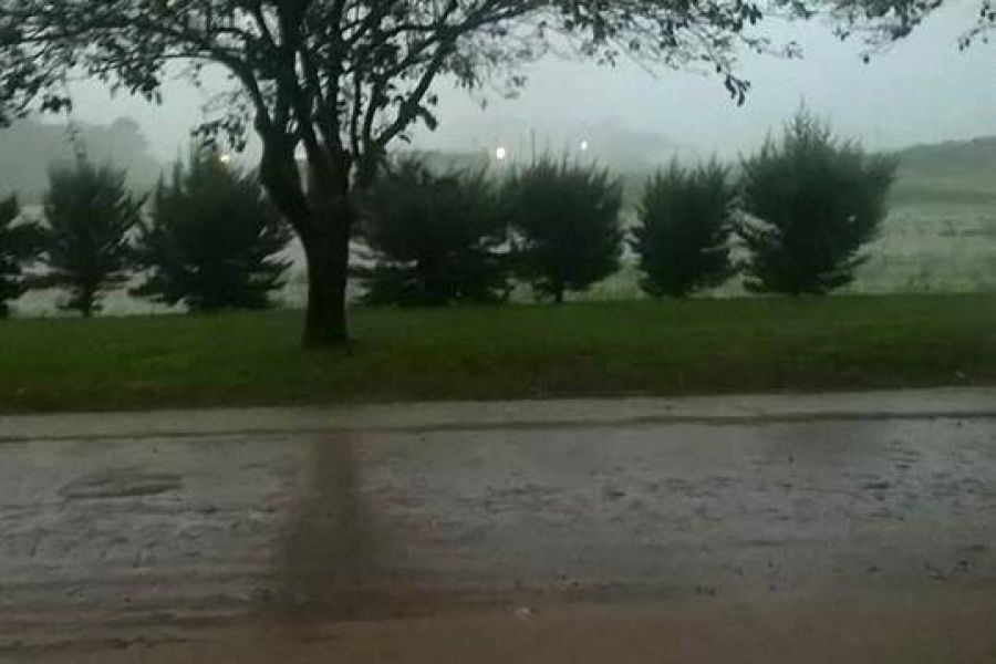 Lluvias en Franck - Foto Luis Caastañeda