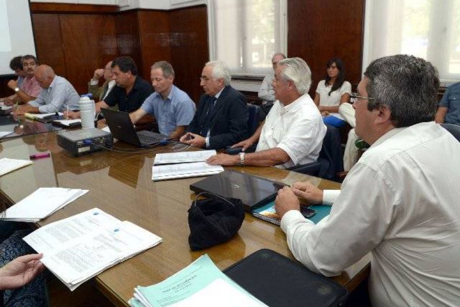 Rodriguez con productores - Foto Presidencia