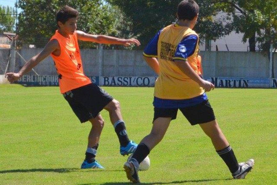 Amistoso inferiores CAF vs CSDA - Foto FM Spacio