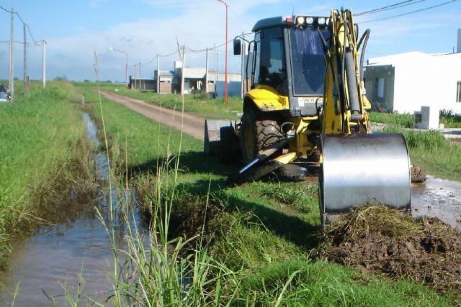 Trabajos en calle Adolfo Albrecht - Foto FM Spacio