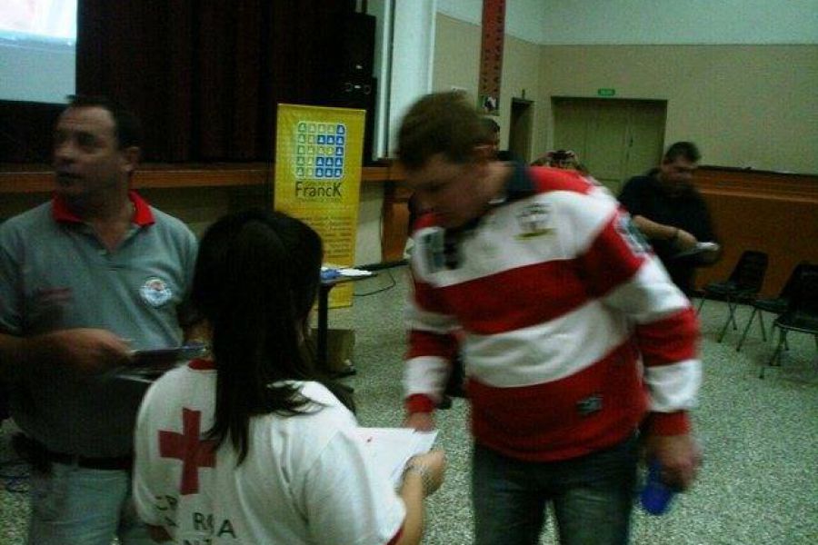 Curso RCP Cruz Roja Argentina - Foto FM Spacio