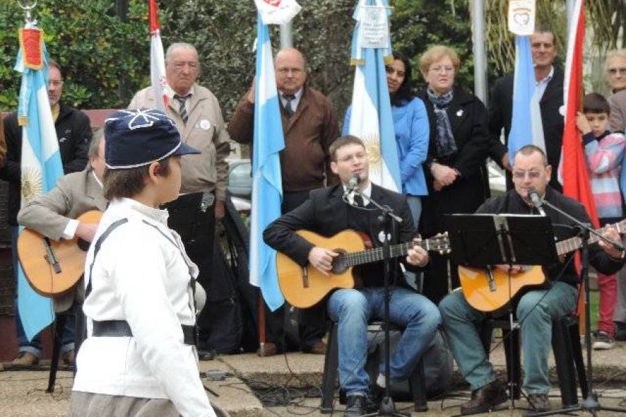 Acto 25 de  Mayo - Foto Comuna de Franck