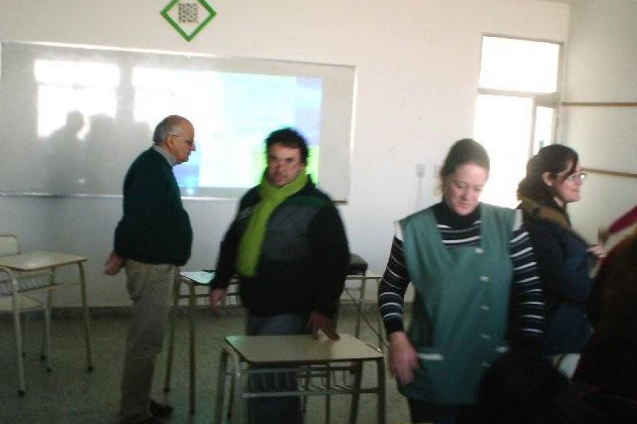 Charla a profesores Hantavirus - Foto FM Spacio