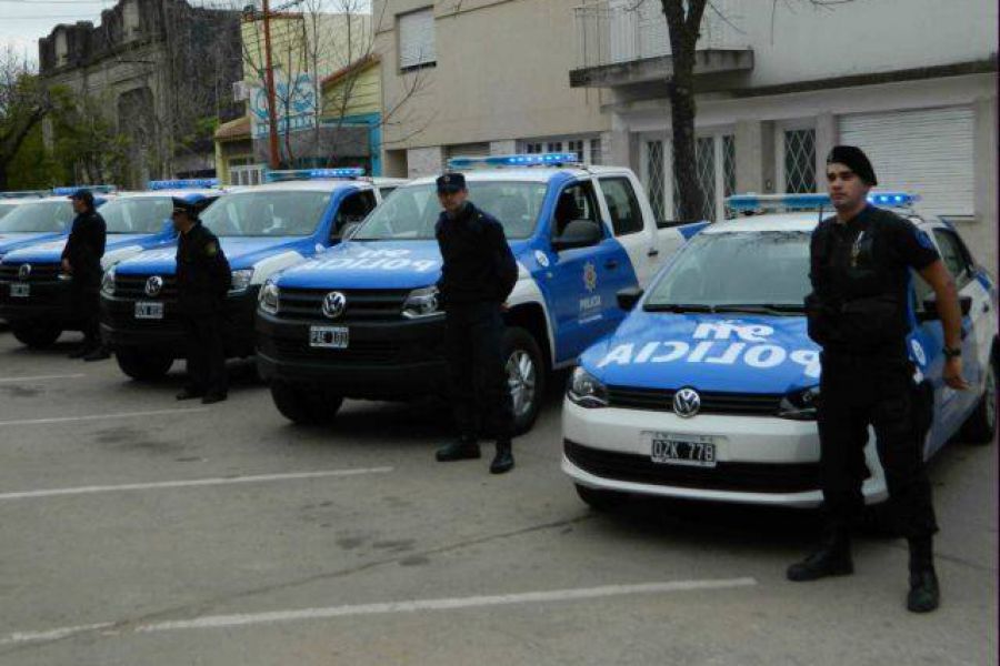 Moviles Policiales - Foto Prensa GSF