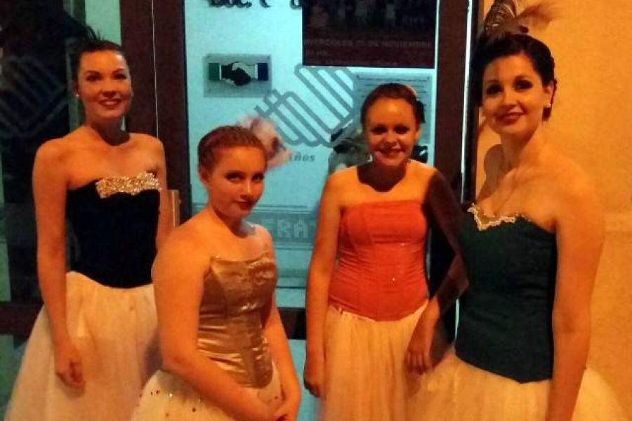 Muestra de Danza Clasica en Fraternal - Foto FM Sapcio