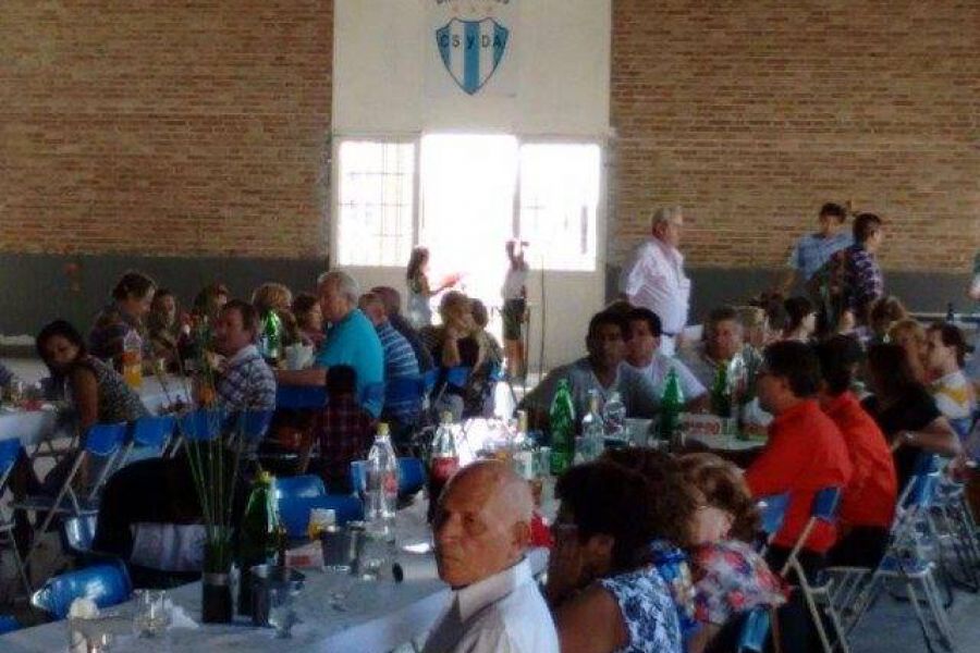 Almuerzo aniversario Ballet Itati - Foto FM Spacio