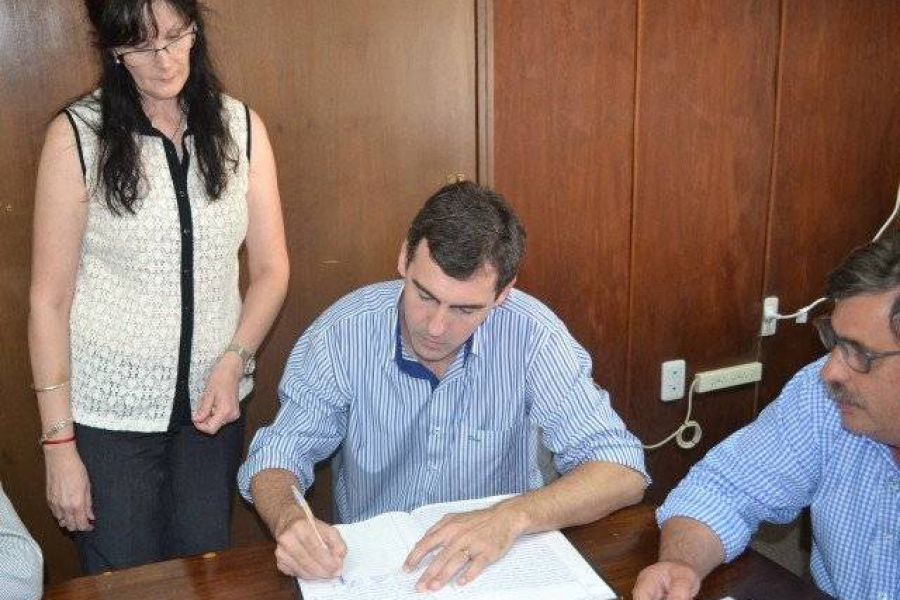 Renovacion de cargos Comunales - Foto FM Spacio