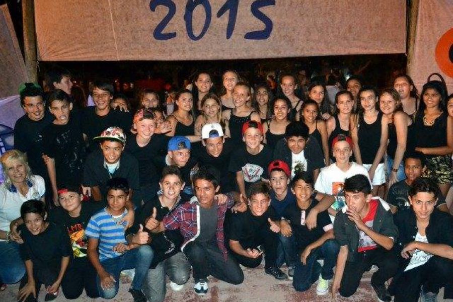 Velada Escuela 321 - Foto FM Spacio