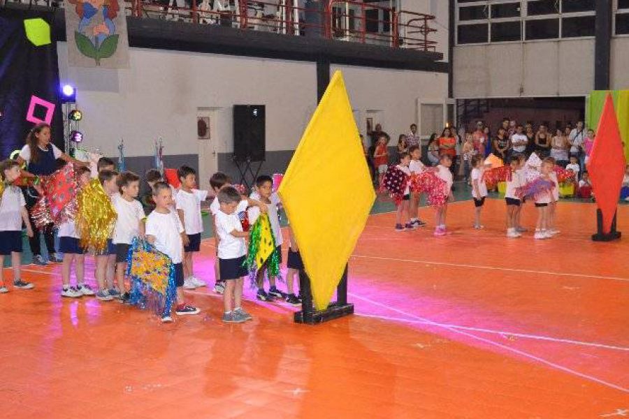 Velada Jardín de Infantes - Foto FM Spacio