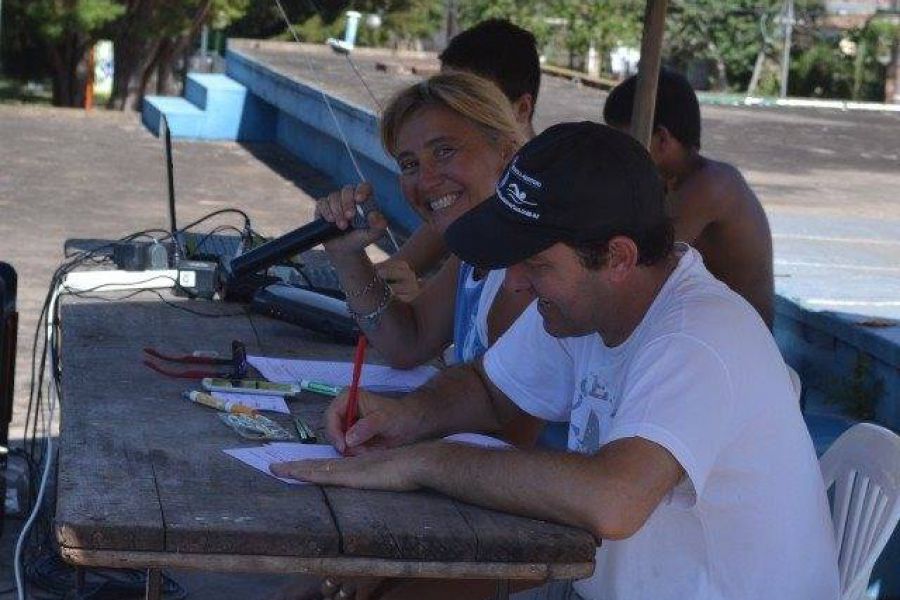 Encuentro de natacion en CAA - Foto FM Spacio