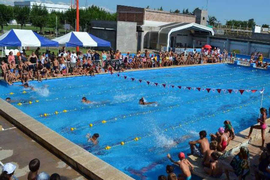 Encuentro de Natacion CAF - Foto FM Spacio