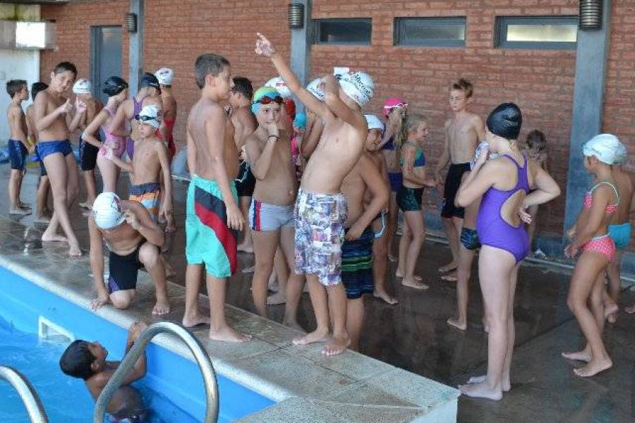 Encuentro de Natacion CAF - Foto FM Spacio