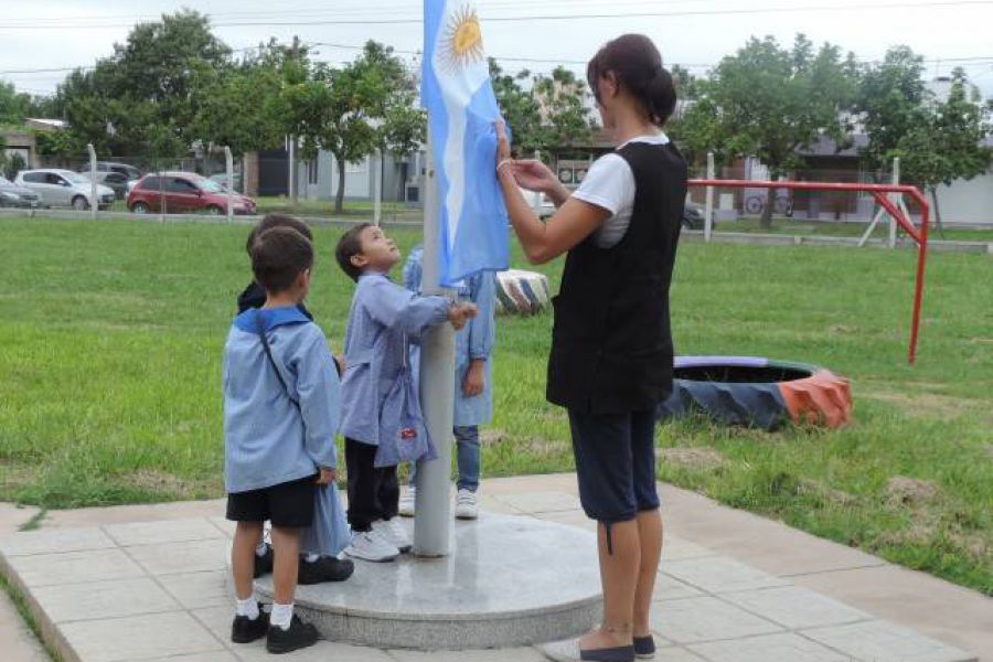 Inicio de ciclo lectivo 2016 - Foto FM Spacio