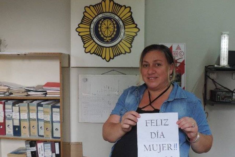 Mujeres Policias - Foto FM Spacio
