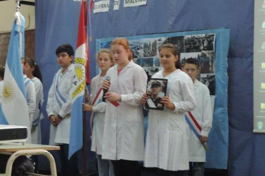 Acto por los Veteranos de Malvinas - Foto FM Spacio