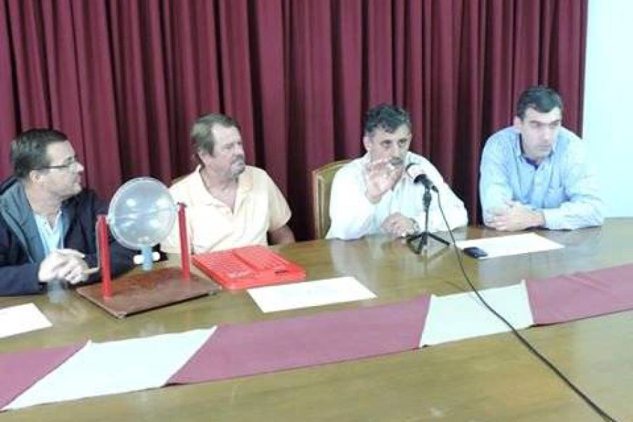 Sorteo de pavimento - Foto Comuna de Franck
