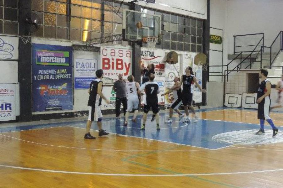 Basquet Alma Jrs. vs CAF - Foto FM Spacio