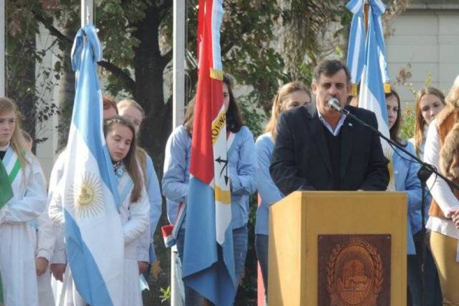 Acto 25 de Mayo - Foto Comuna de Franck