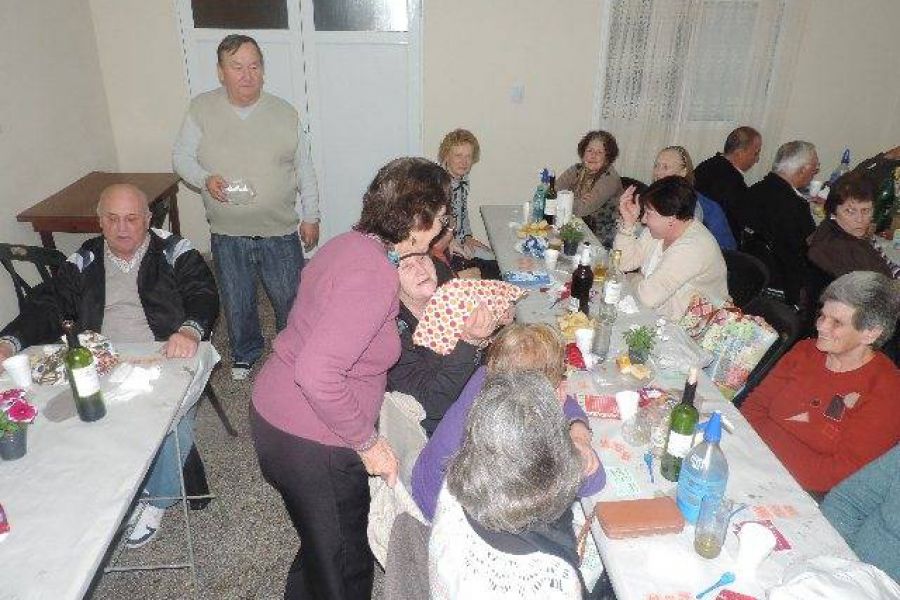 Cena beneficio Club de Abuelos - Foto FM Spacio