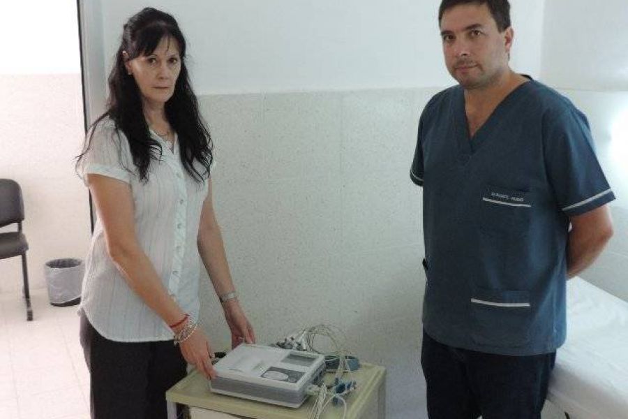 Rossi y Rubio con electrocardiografo - Foto Comuna de Franck