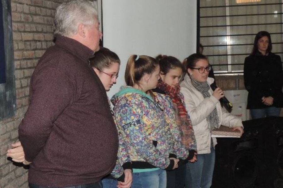 Acto en la EETP 298 - Foto FM Spacio