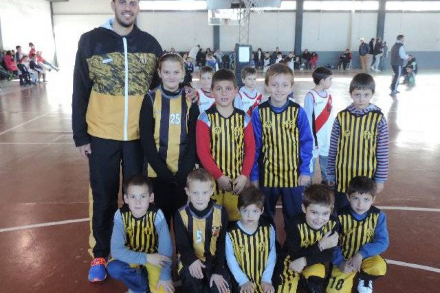 Encuentro de Basquet en el CAF - Foto FM Spacio