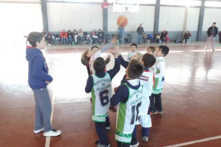 Encuentro de Basquet en el CAF - Foto FM Spacio